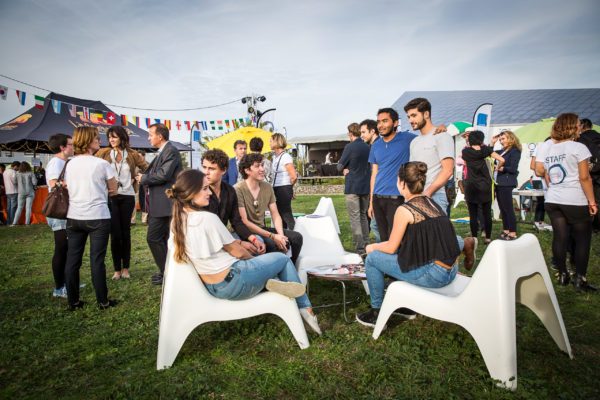 Il y a une vie (de langue) en dehors des cours à l'Université